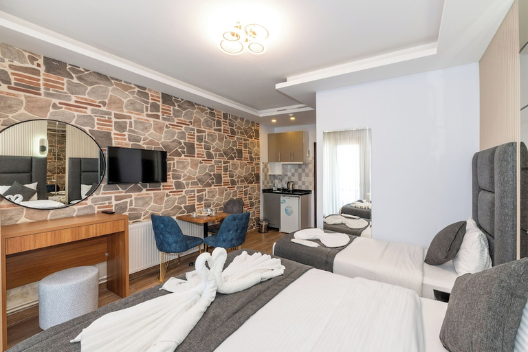 Bedroom 4, T-Square Residence, Beyoğlu