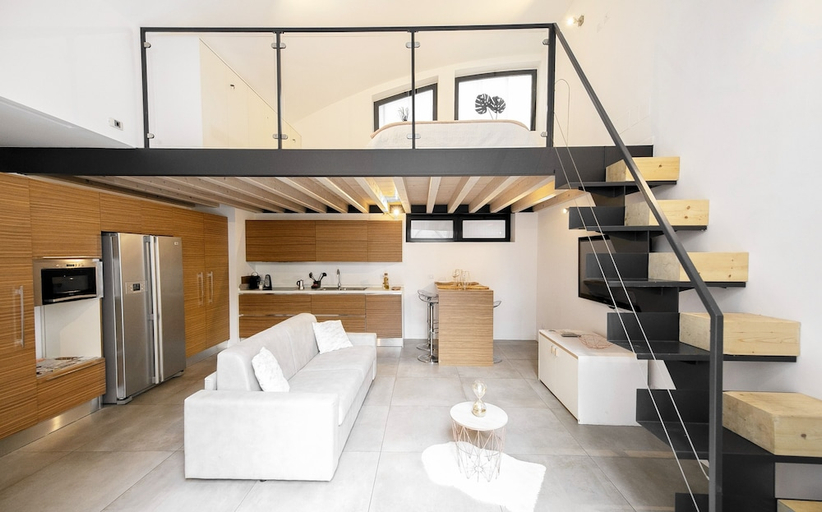 Others 4, Design Central Apartment, Bergamo
