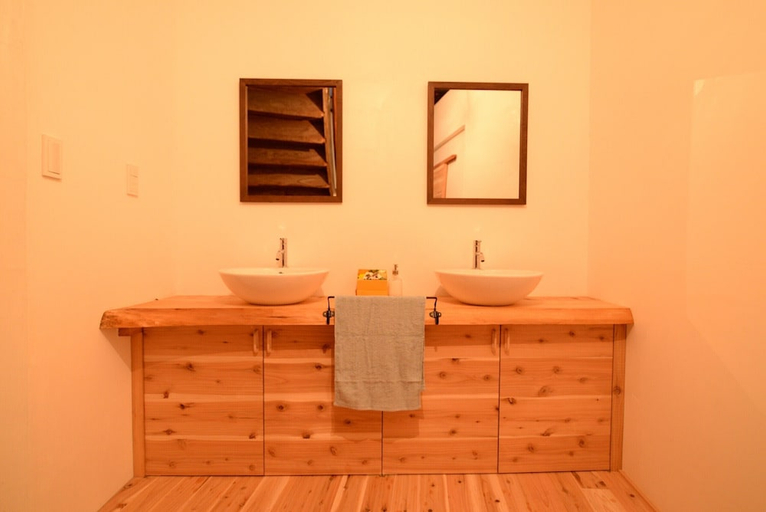 Bathroom 5, Hakone Guesthouse Toi - Hostel, Hakone