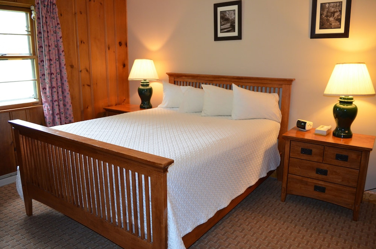 Bedroom 2, Purity Spring Resort, Carroll