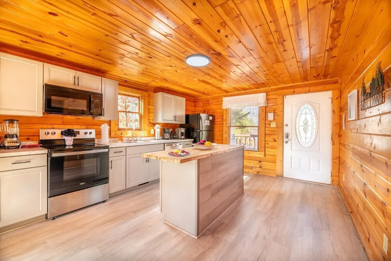 Private kitchen 3, A Perfect Stay, Sevier
