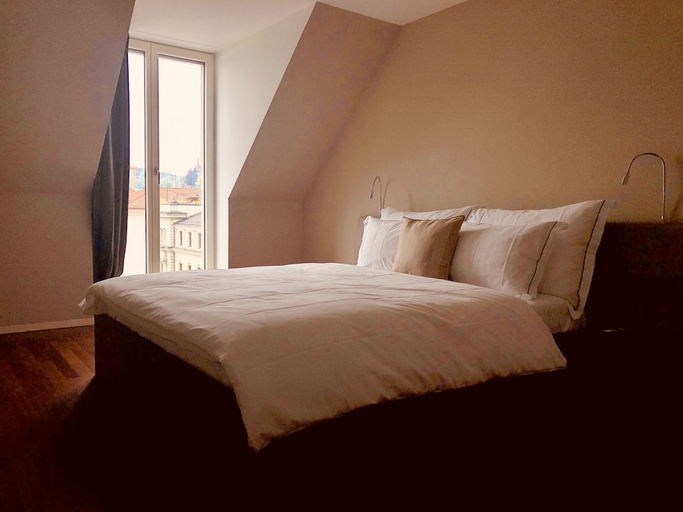 Bedroom 2, Lucerne Lake View Apartments, Luzern