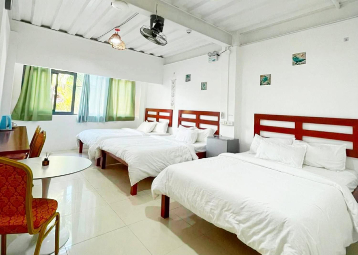 Bedroom 2, Moalboal Seaside Resort, Moalboal