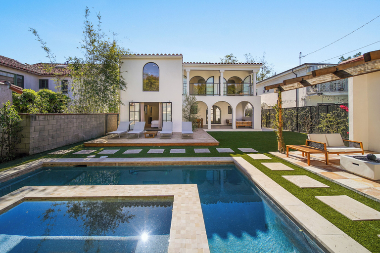 Sport & Beauty 4, Bella Villa, Los Angeles