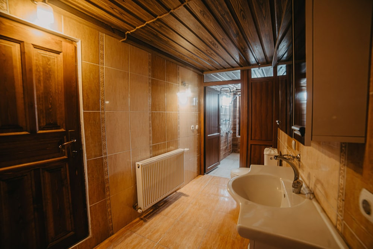 Bathroom 5, Helios Cave Hotel, Ürgüp
