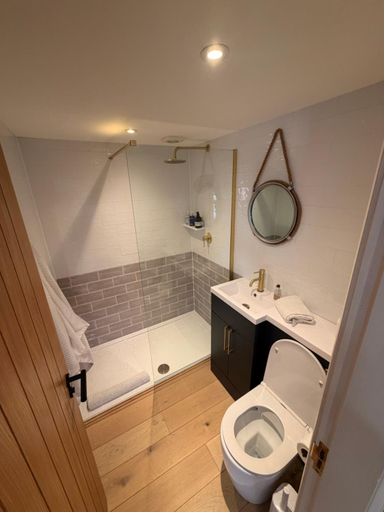 Bathroom 2, The stables at the Grange, North Yorkshire