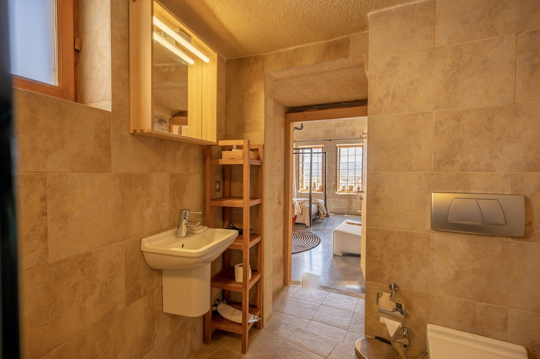 Bathroom 5, Serinn House, Ürgüp