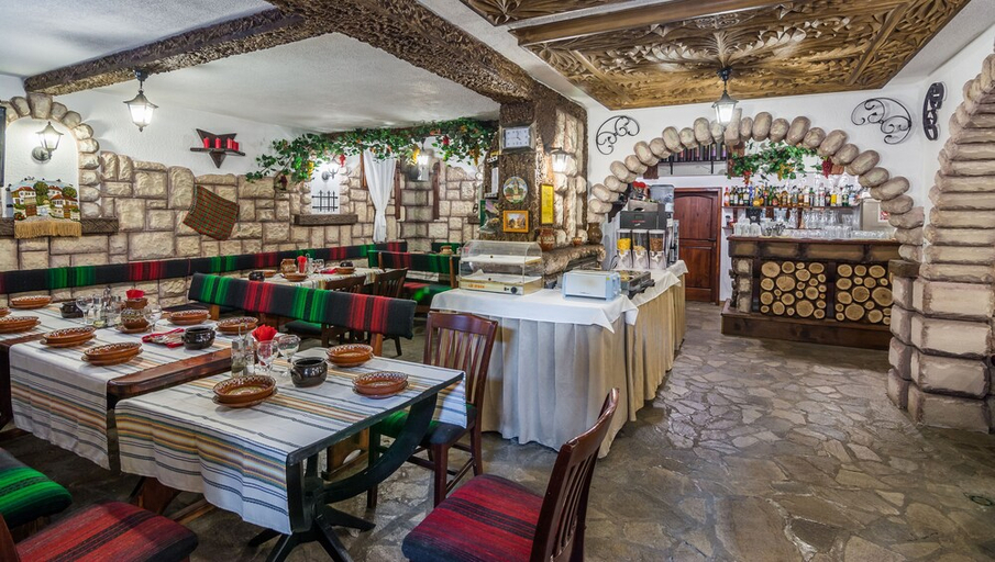 Food & Drinks 5, Ikonomov Spa, Bansko