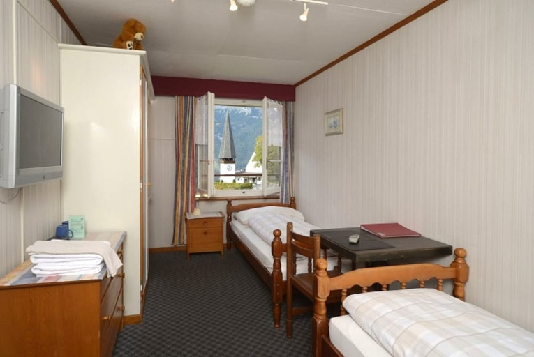Bedroom 4, Swiss Lodge Hotel Bernerhof Wengen, Interlaken