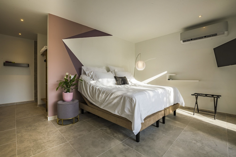 Bedroom 4, Boca Catalina Modern Villa
