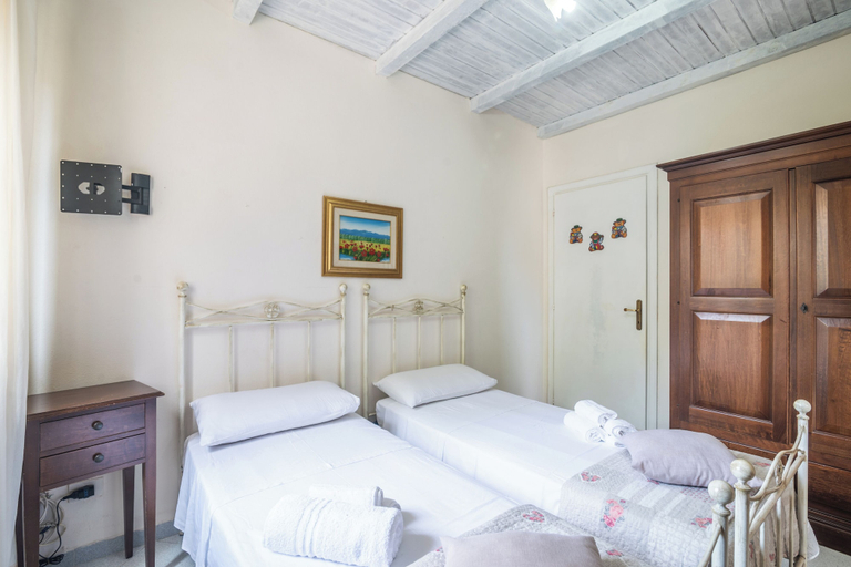 Room 5, San Nikola House, Olbia-Tempio