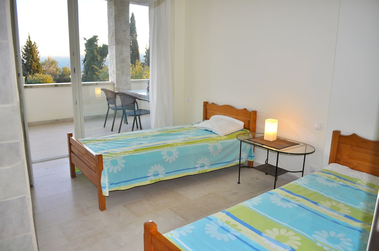 Bedroom 3, Lemoni Apartments, Ionian Islands