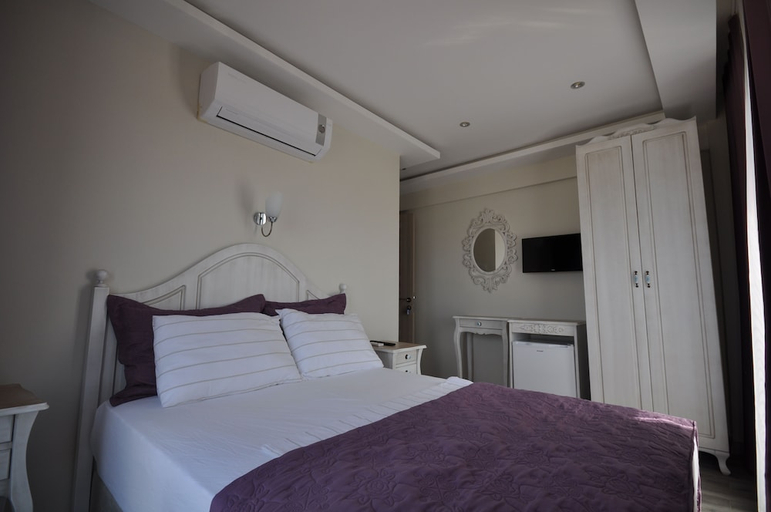 Bedroom 3, Ege Otel, Çeşme