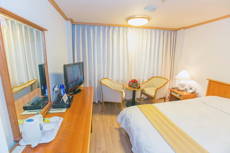 Bedroom 2, Sejong Hotel Chuncheon, Chuncheon