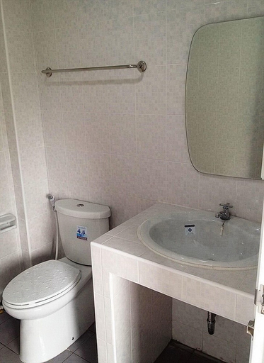 Bathroom 3, Sunshine Mansion, Kabin Buri