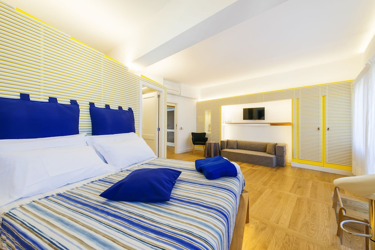 Bedroom 2, Luiselle Charming Accommodation Sorrento, Napoli