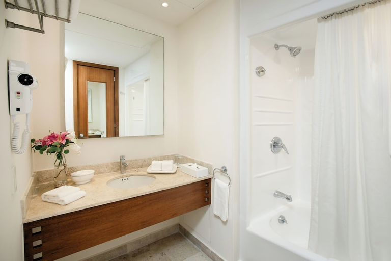 Bathroom 5, Ocean Breeze Hotels Acapulco, Acapulco de Juárez