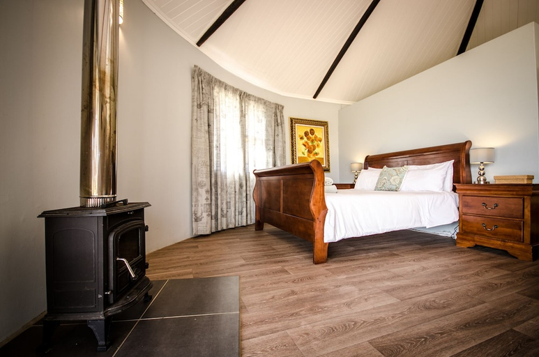 Bedroom 2, Reflections Guest Farm, Cape Winelands
