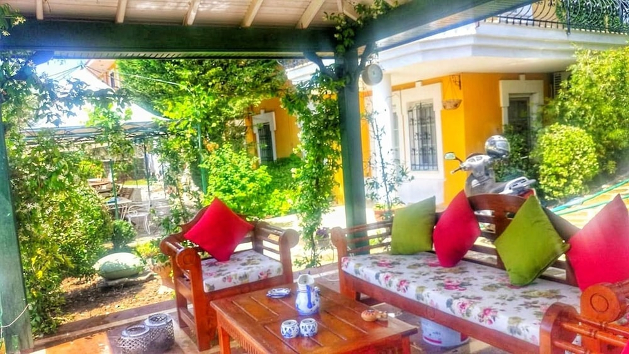 Others 5, Uzun Apart Otel, Ayvalık