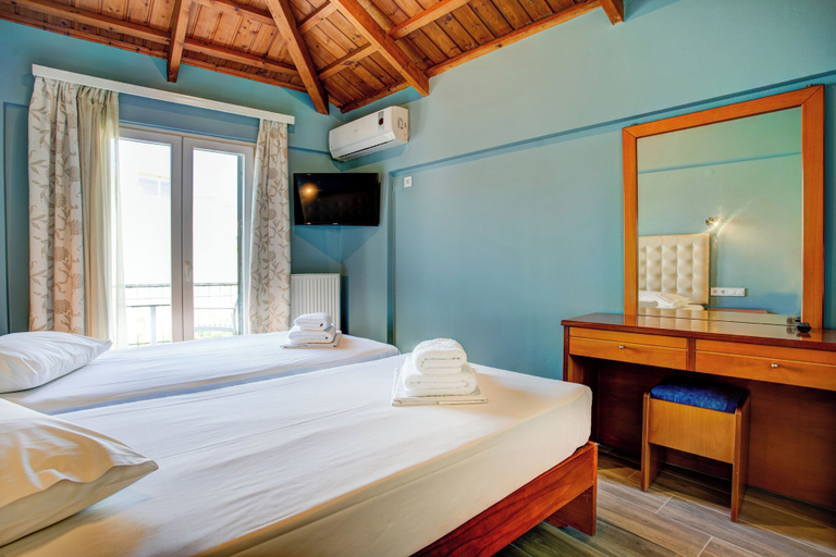 Bedroom 4, Heliotrope The Studios, North Aegean