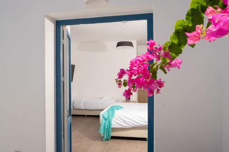 Bedroom 2, Tristhenia Hotel, South Aegean