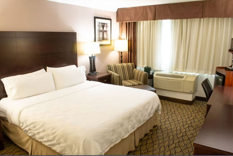 Bedroom 2, Executive Inn - Fort Lee, Bergen