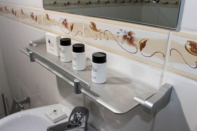 Bathroom 3, Laha Hotel, Ngamiland East