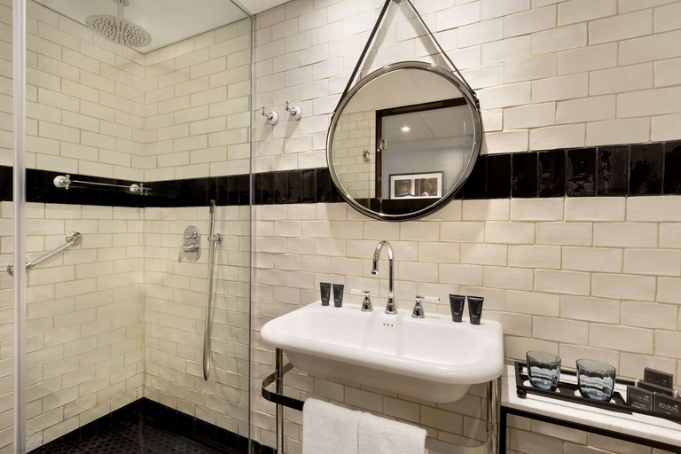 Bathroom 5, Bat Sheva Jerusalem By Jacob