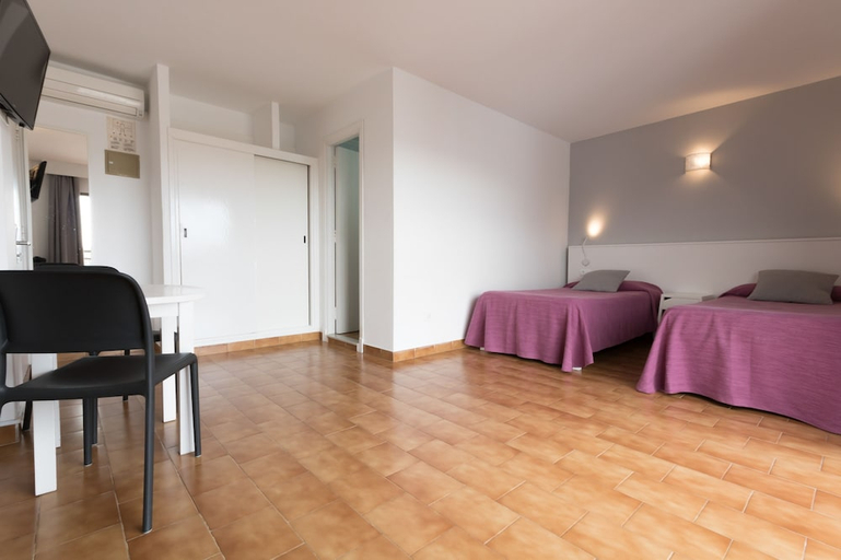 Bedroom 5, Orosol II, Baleares