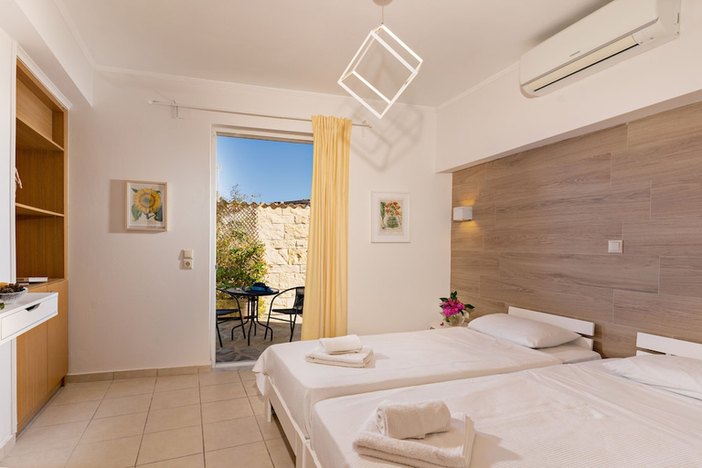 Bedroom 2, Castello Apartments, Crete