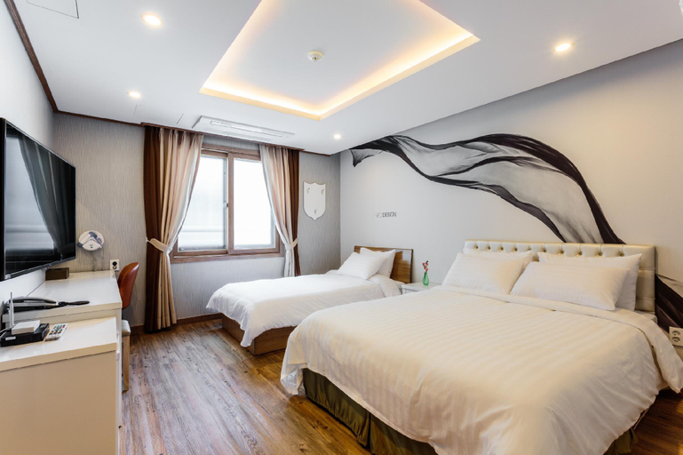 Bedroom 2, Rex Hotel, Seogwipo