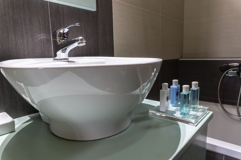 Bathroom 3, Villa Ikaros, Crete