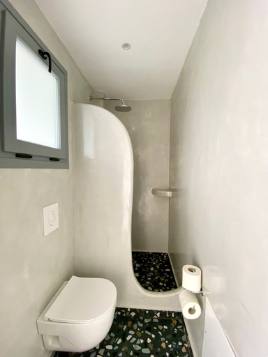 Bathroom 4, Anny Studios Perissa Beach, South Aegean