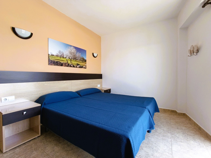 Bedroom 2, Residencia Horizonte, Baleares