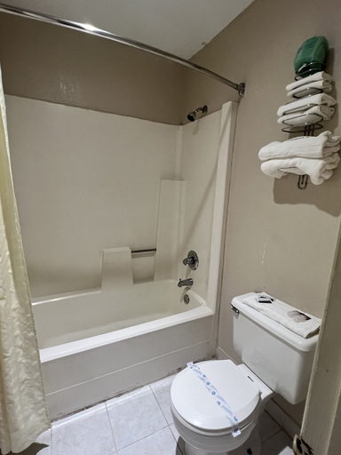 Bathroom 5, Americas Best Value Inn Edna, Jackson