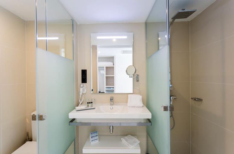 Bathroom 4, Sirenis Hotel Club Goleta, Baleares
