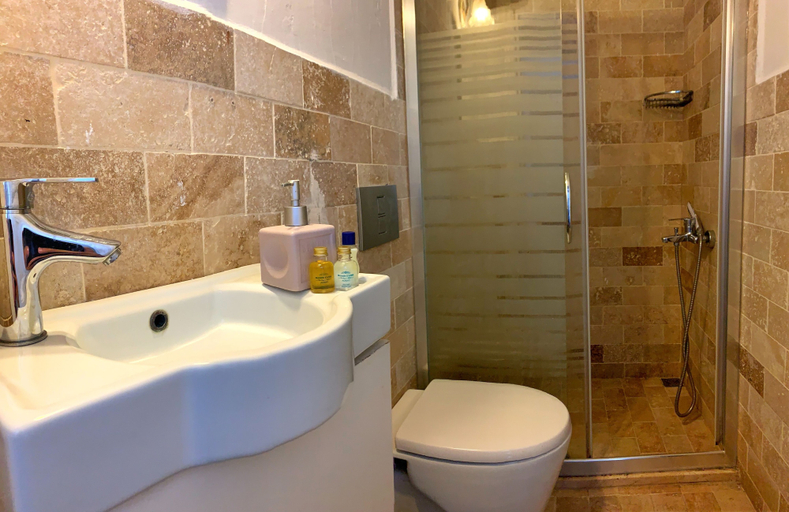 Bathroom 3, Maison D'azur Alacati, Çeşme