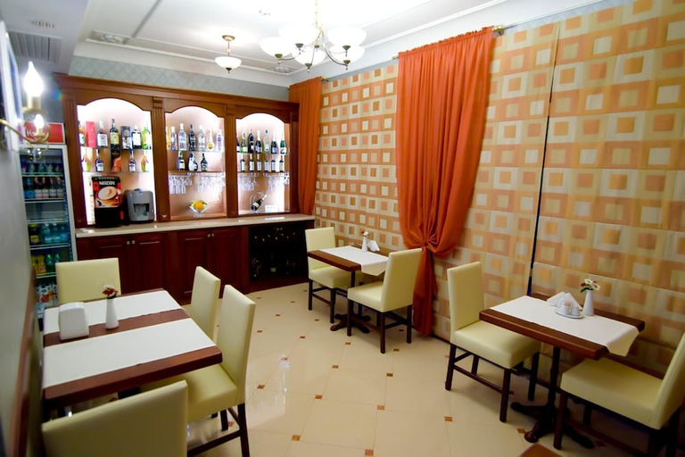 Food & Drinks 5, Villa Rossa Hotel