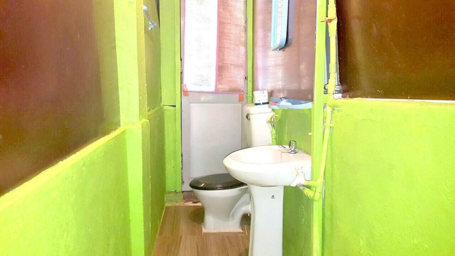 Bathroom 3, Ashans Cozy Apartments, Thimbirigasyaya