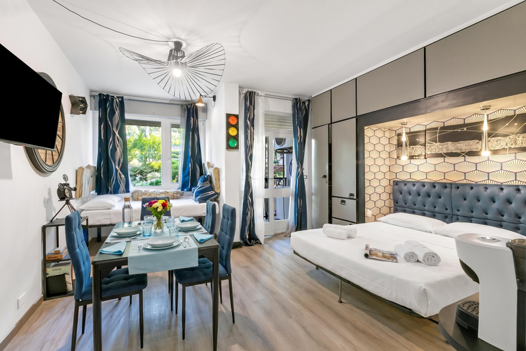 Room 2, Apt Suite 125 Shared Pool & sun Terrace, Brescia