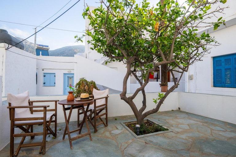 Others 5, To Steno, South Aegean