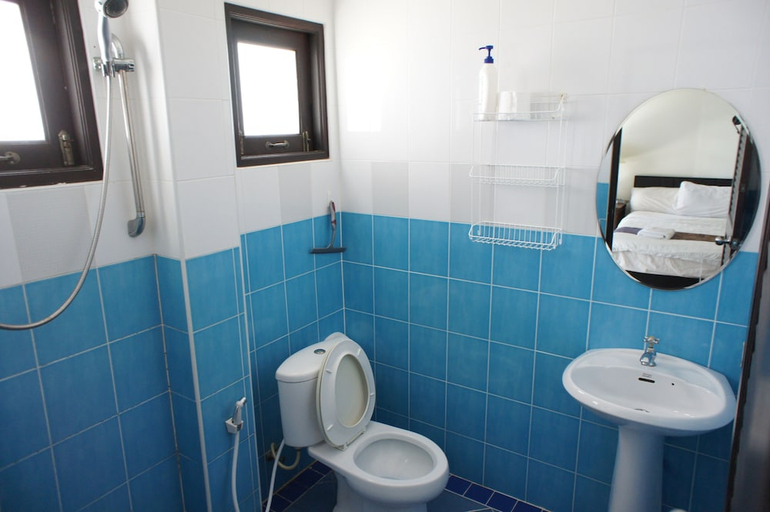 Bathroom 3, Phuket Gay Home Stay - Caters to Men, Pulau Phuket