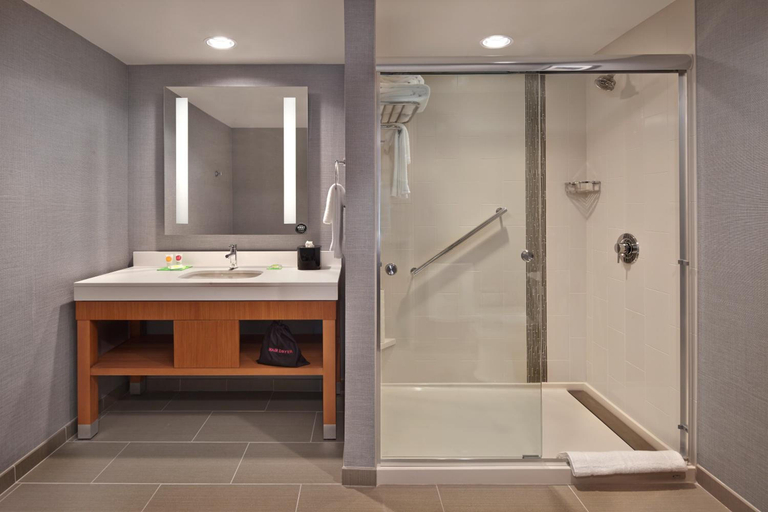Bathroom 4, Hyatt Place Warwick / Providence Airport, Kent