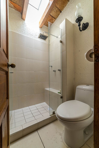 Bathroom, Meson De La Merced Hotel & Suites, Querétaro