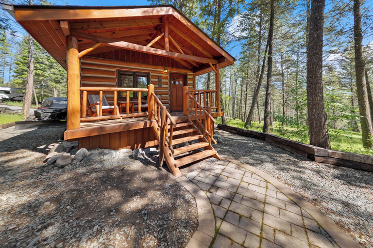Exterior, Moose Hollow Studio Cabin, Lincoln