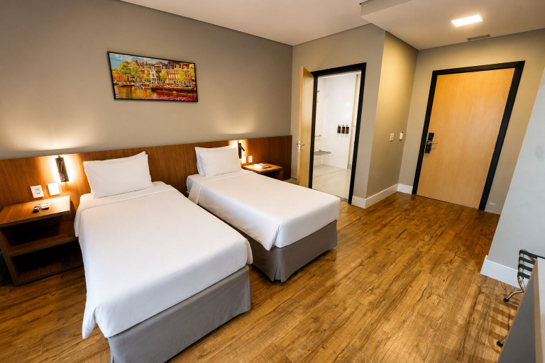 Bedroom 2, Royal Tulip Holambra, Holambra