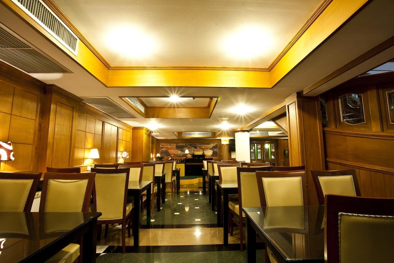 Food & Drinks