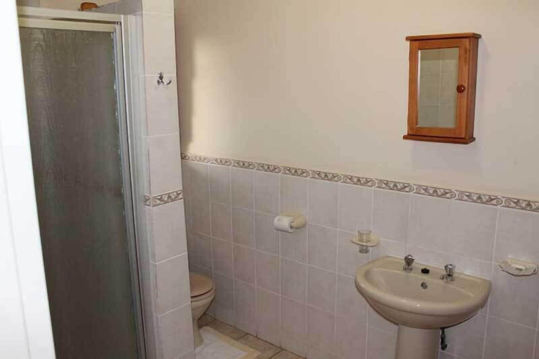 Bathroom 5, La Mer Lodge, Uthungulu
