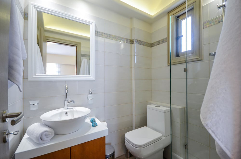 Bathroom 5, Ormos Holiday Studios, South Aegean