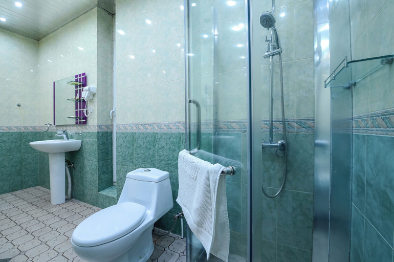Bathroom 3, Mia Casa Hotel, Yerevan